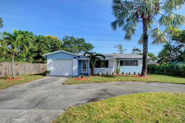 Beverly Hills, 212 SW 4th St, Boynton Beach, Florida 33435, image 2