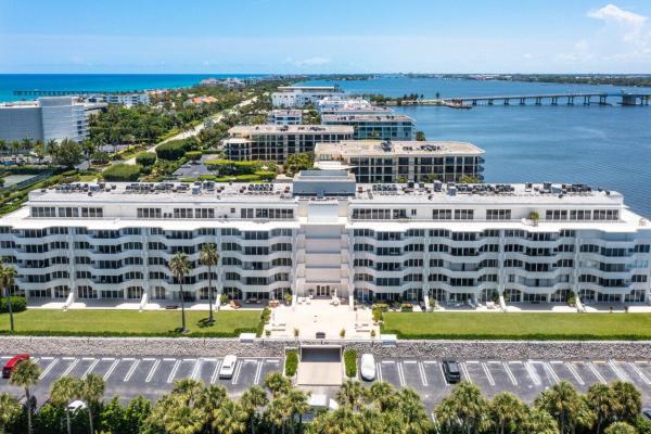 Carlyle House, 2773 S Ocean Blvd #3090, Palm Beach, Florida 33480, image 1