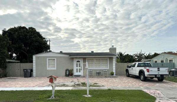 Golfview Heights, 2321 Redwood Rd, West Palm Beach, Florida 33409, image 1