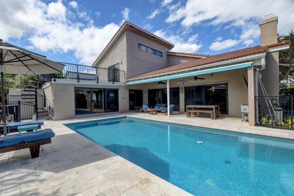 Colonnade At Glen Oaks, 2650 NW 41st St, Boca Raton, Florida 33434, image 1