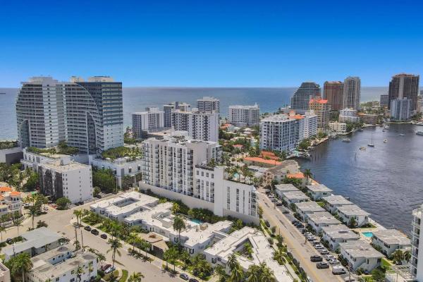 Tiffany House, 401 N Birch Rd #1212, Fort Lauderdale, Florida 33304, image 2