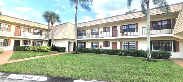 Oak Court, 4121 Oak Terrace Dr, Greenacres, Florida 33463, image 1