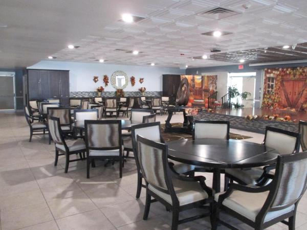 Golden Lakes Village, 160 Lake Meryl Dr, West Palm Beach, Florida 33411, image 2