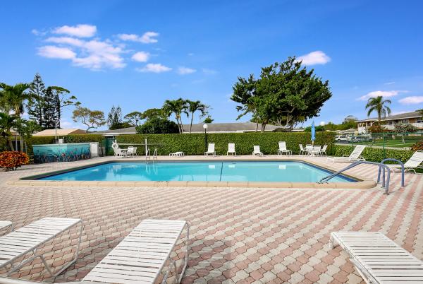 The Pines Of Delray, 2300 Del Aire Blvd #204, Delray Beach, Florida 33445, image 1