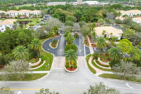Fiore At The Gardens, 9306 Myrtlewood Cir W, Palm Beach Gardens, Florida 33418, image 3