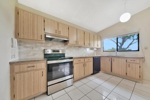 The Estates At Boynton Lakes, 4 Danby Pl, Boynton Beach, Florida 33426, image 1