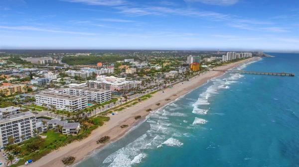 The Beach House, 330 SE 20th Ave #305, Deerfield Beach, Florida 33441, image 1