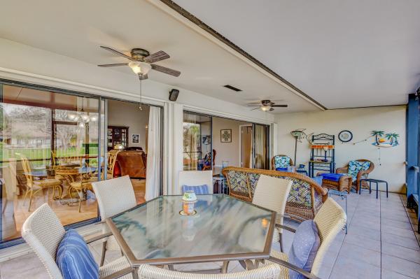 Saratoga Pointe, 2895 Eagle Ln, West Palm Beach, Florida 33409, image 2