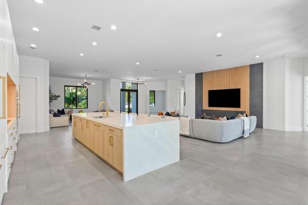 Boca Oaks, 636 Eddy St, Boca Raton, Florida 33487, image 2