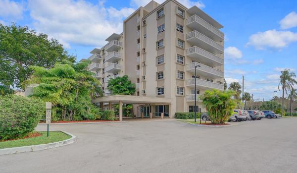 Coral Lake Tower, 1831 NE 38th St #202, Oakland Park, Florida 33308, image 1