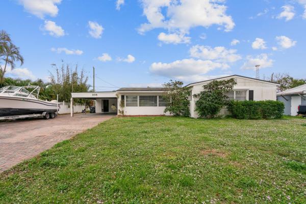 Englewood Manor, 308 Elizabeth Rd, Lake Worth Beach, Florida 33461, image 1