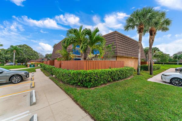 The Lakes At The Bluffs, 2304 23rd Ct, Jupiter, Florida 33477, image 1
