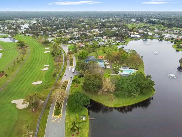 Eastpointe Country Club, 13197 Sand Grouse Ct, Palm Beach Gardens, Florida 33418, image 3