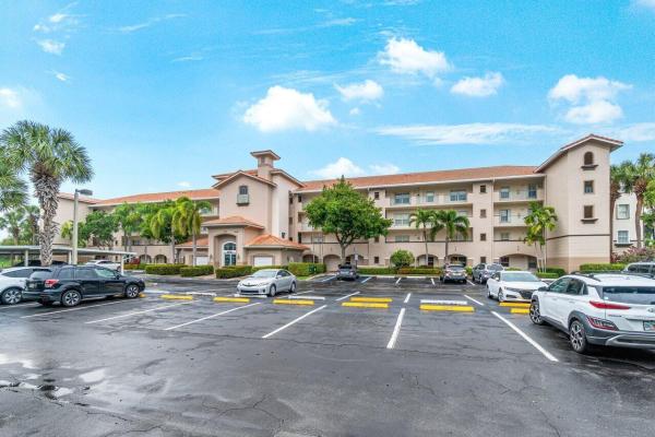 Regal Shores North At Coral Lakes, 5938 Crystal Shores Dr #208, Boynton Beach, Florida 33437, image 1