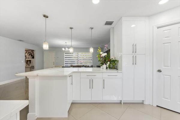 Lake Belvedere Estates, 510 Caroline Ave, West Palm Beach, Florida 33413, image 1
