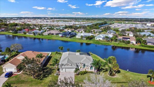 Palm Lake Gardens, 2604 Palm Lakes Ave, Fort Pierce, Florida 34981, image 1
