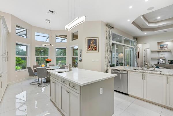 Valencia Cove, 12073 Glacier Bay Dr, Boynton Beach, Florida 33473, image 2