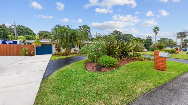 Towner Park, 572 Ontario Rd, Haverhill, Florida 33415, image 1