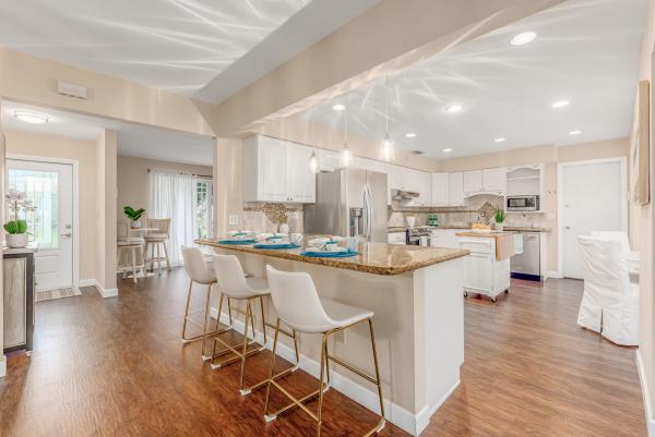Country Club, 505 Marlin Rd, North Palm Beach, Florida 33408, image 1