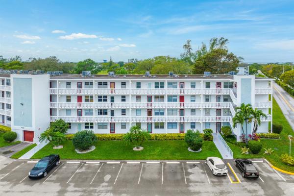 Ellesmere, 2036 Ellesmere #B, Deerfield Beach, Florida 33442, image 1