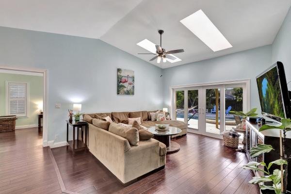 Sugar Pond Manor, 14294 Paddock Dr, Wellington, Florida 33414, image 2