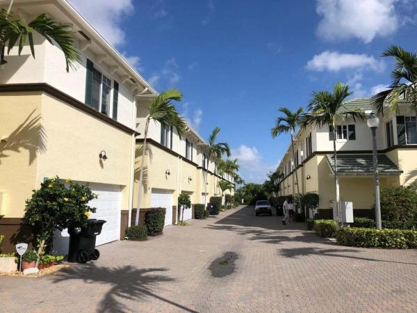 Parrot Cove, 518 N Federal Hwy #16, Lake Worth Beach, Florida 33460, image 1