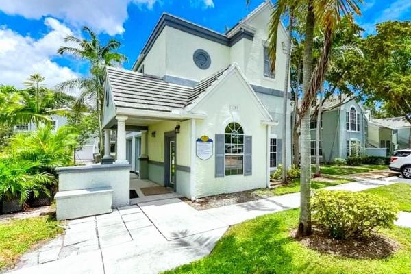 Bahia At Delray, 1165 Crystal Way #L, Delray Beach, Florida 33444, image 2