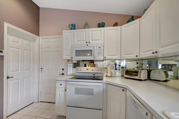 The Island Of River Bridge, 1042 Island Manor Dr, Greenacres, Florida 33413, image 2