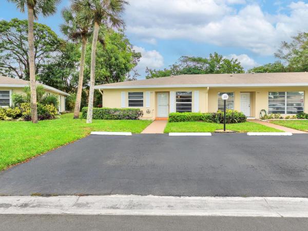 Boca Lakes, 8559 Bella Vista Dr, Boca Raton, Florida 33433, image 1