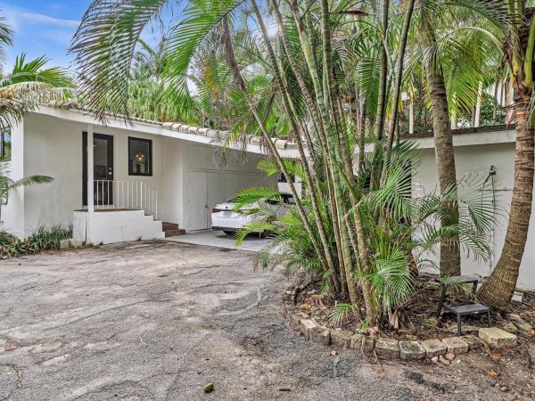 Boyntons, 6010 N Ocean Blvd, Ocean Ridge, Florida 33435, image 2