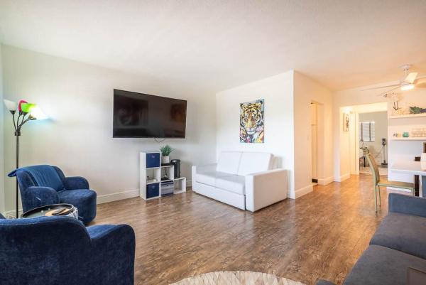 Carlton Terrace, 2111 NE 56th St #106, Fort Lauderdale, Florida 33308, image 1