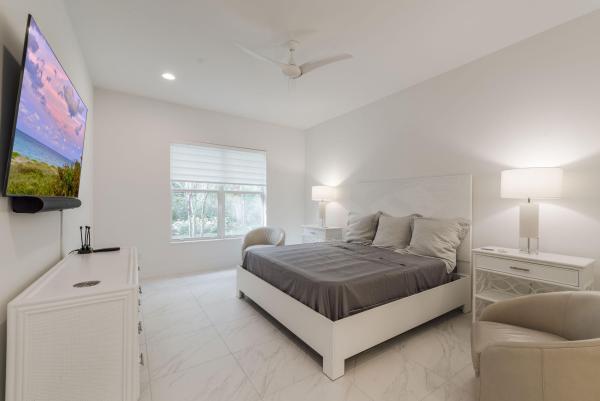 Pointe Midtown, 11421 Pointe Midtown Dr, Palm Beach Gardens, Florida 33418, image 2