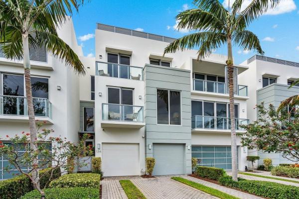 Seagate Yacht Club, 136 Macfarlane Dr, Delray Beach, Florida 33483, image 2