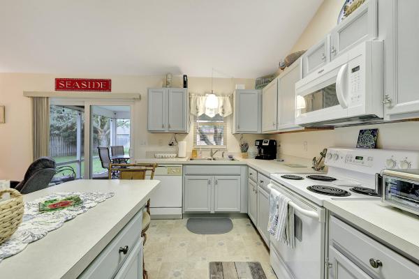 Swan Park, 1329 SW Hibiscus St, Port St. Lucie, Florida 34983, image 2