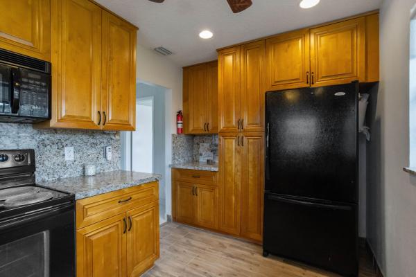 Country Manors, 127 Mockingbird Ln, Delray Beach, Florida 33445, image 2