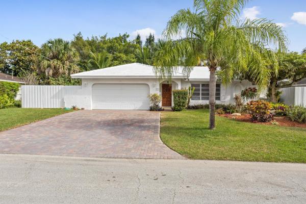 Lake Floresta Park, 572 NW 11th Ave, Boca Raton, Florida 33486, image 1