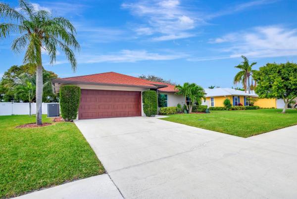Park Place, 200 Park Pl, Jupiter, Florida 33458, image 1