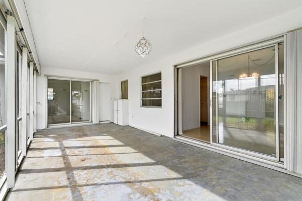 Florida Gardens, 21 W Pine Tree Ave, Lake Worth, Florida 33467, image 1