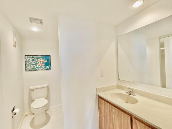 Whitehall, 3716 Whitehall Dr #304, West Palm Beach, Florida 33401, image 2