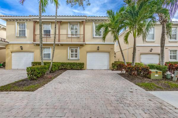 Catalina Lakes, 444 Capistrano Dr, Palm Beach Gardens, Florida 33410, image 1