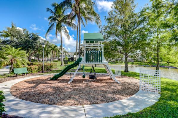 Catalina Lakes, 444 Capistrano Dr, Palm Beach Gardens, Florida 33410, image 2