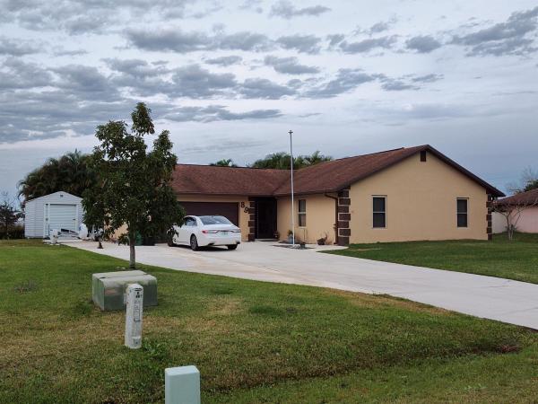 Sandalwood Estate, 89 Sandalwood Dr, Fort Pierce, Florida 34947, image 1