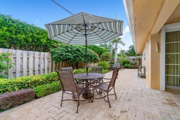 Yacht Harbor Manor, 1090 Morse Blvd, Riviera Beach, Florida 33404, image 2