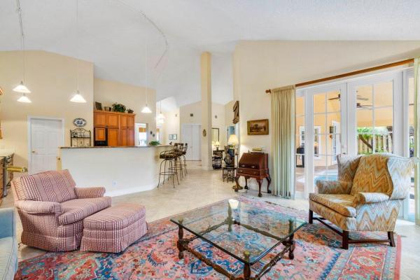 Yacht Harbor Manor, 1090 Morse Blvd, Riviera Beach, Florida 33404, image 1