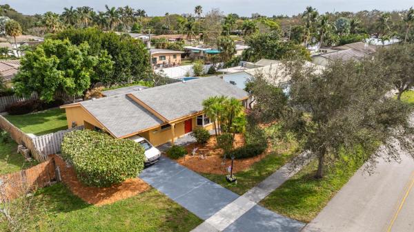 Pompano Waterway Estates, 4940 NE 22nd Ave, Lighthouse Point, Florida 33064, image 1