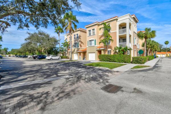 Residences At Legacy Place, 11025 Legacy Blvd #104, Palm Beach Gardens, Florida 33410, image 1