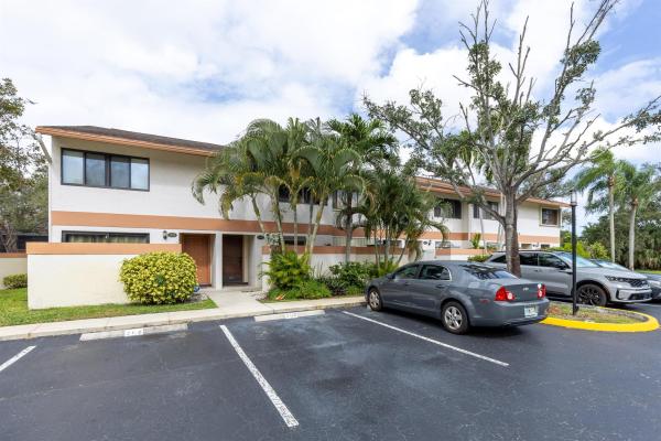 Townhomes At Orange Drive, 4348 SW 70th Ter, Davie, Florida 33314, image 1