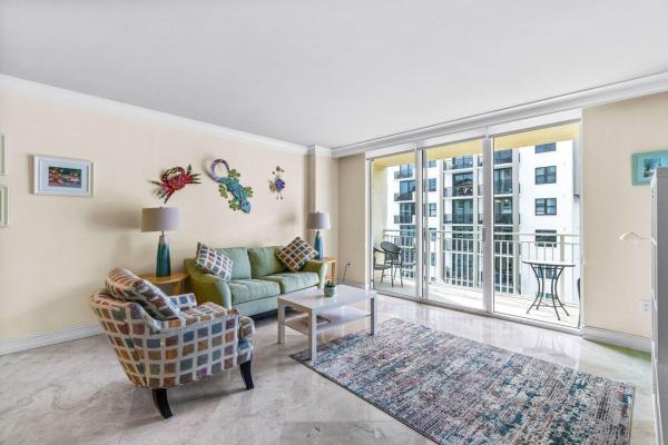 Palmetto Place, 99 SE Mizner Blvd #837, Boca Raton, Florida 33432, image 1
