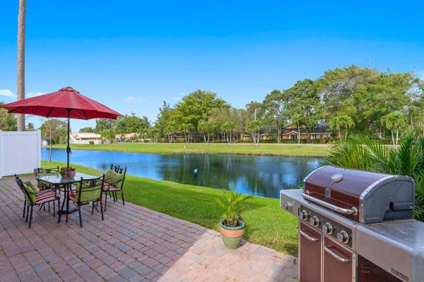 Pinewood Cove, 5540 American Cir, Delray Beach, Florida 33484, image 1