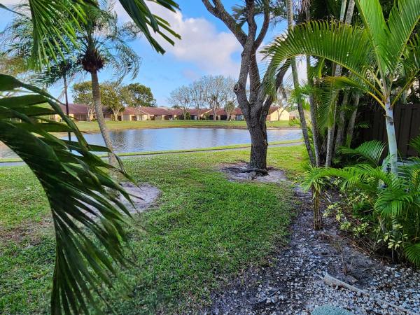 The Palm Club, 1020 Green Pine Blvd #F, West Palm Beach, Florida 33409, image 2